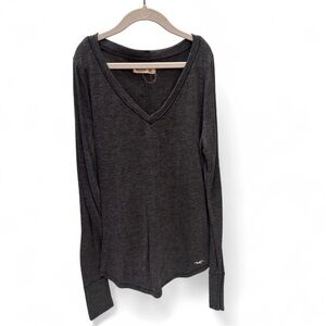 hollister grey long sleeve top with v neck